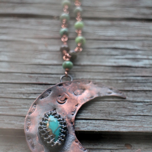 🌛Handmade Vintage Style Turquoise Moon Necklace🌜 - Picture 3 of 6